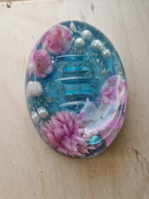 Mydelniczka z naturalnymi roślinami – unikatowy design | duża