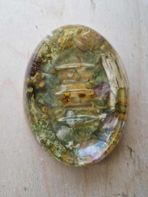 Mydelniczka z naturalnymi roślinami – unikatowy design | duża