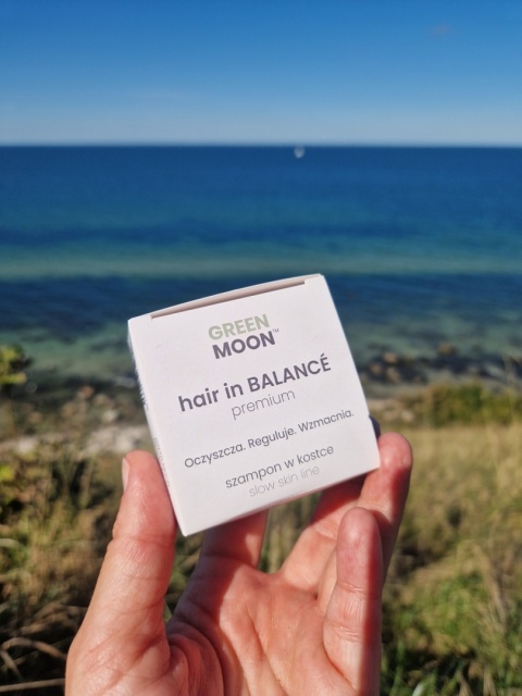 hair in BALANCE premium – 100% vegan shampoo bar with green tea | GREEN MOON™