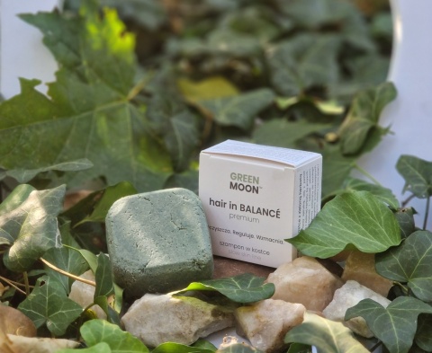 hair in BALANCE premium – 100% vegan shampoo bar with green tea | GREEN MOON™