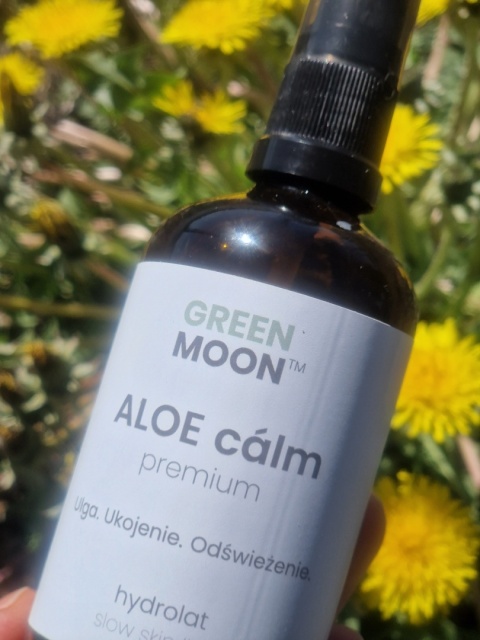 GREEN MOON® ALOE calm premium – hydrolat z aloesu w szklanej butelce z atomizerem