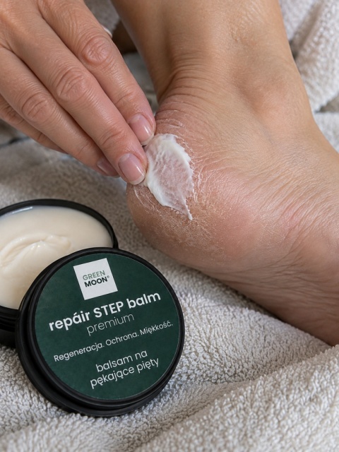 Pielęgnacyjny balsam do suchych i szorstkich pięt – repáir STEP balm premium