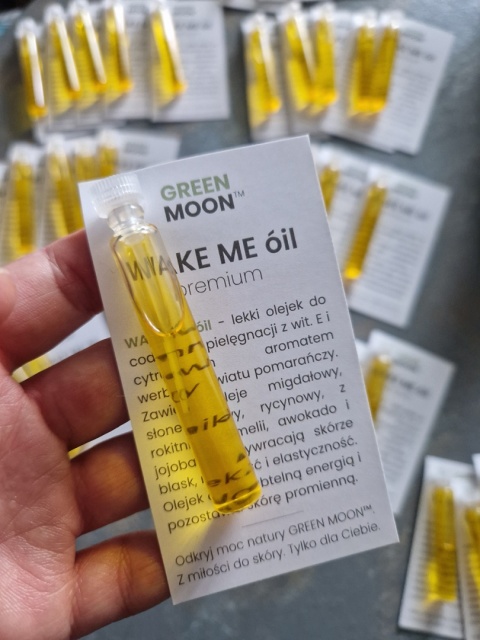 green-moon-wake-me-oil-przetestuj-probka-olejek-naturalny-do-ciała