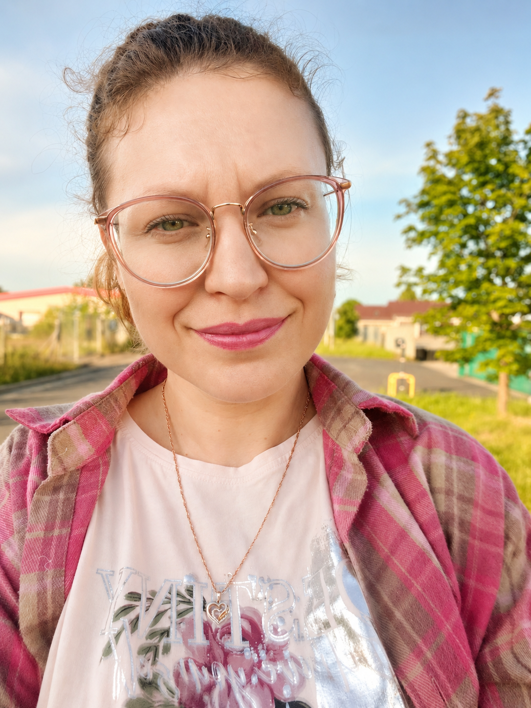 Poznaj nową Ambasadorkę GREEN MOON® – Ewelinę z profilu Eveline Raspberry testuje 💚🌿